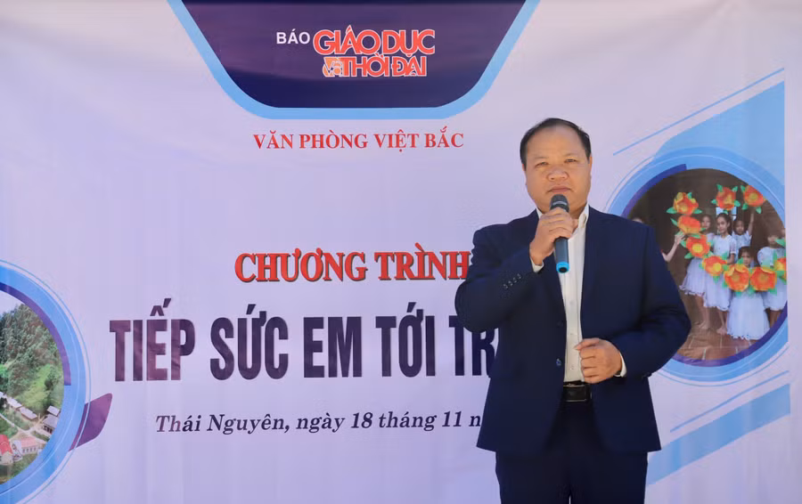Ông Hà Mạnh Cương, Huyện ủy viên, Bí thư Đảng ủy xã Thượng Nung phát biểu tại chương trình. Ông Hà Mạnh Cương, Huyện ủy viên, Bí thư Đảng ủy xã Thượng Nung phát biểu tại chương trình.