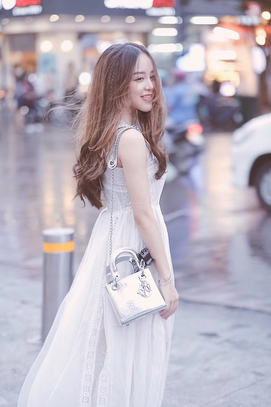9x Việt nổi đình nổi đám vì vẻ ngoài xinh như mỹ nhân Hàn Quốc! ảnh 3
