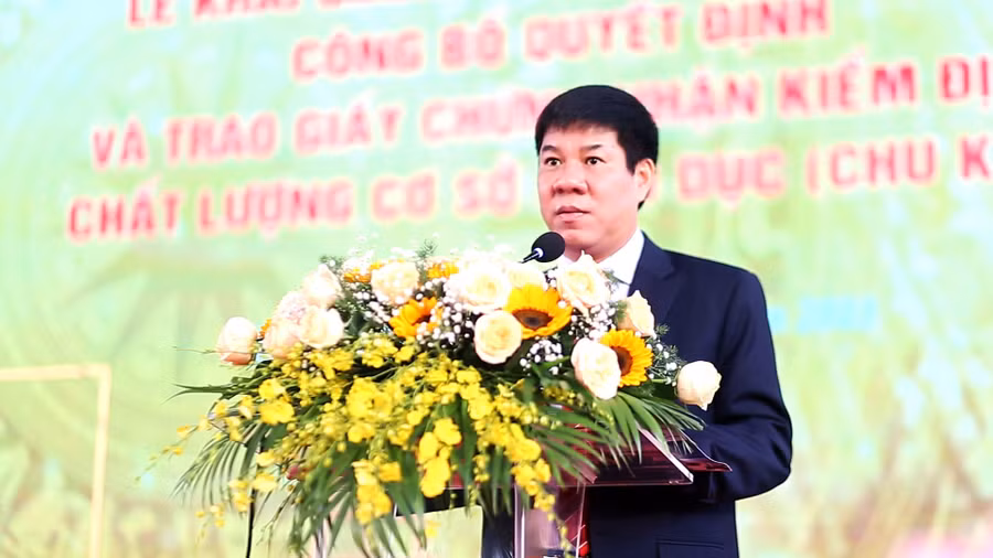PGS.TS Huỳnh Văn Chương, Cục trưởng Cục Quản lý chất lượng, Bộ GD&amp;ĐT phát biểu tại buổi lễ.