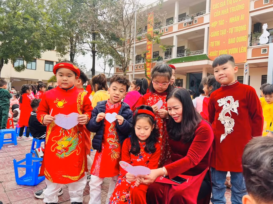 Chia sẻ với thầy cô về những ước nguyện trong dịp Tết.
