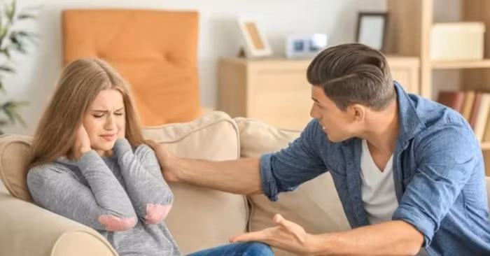 Hôn nhân được vun đắp bằng những lời lẽ ghét bỏ và chê bai dấu hiệu của sự tan vỡ.