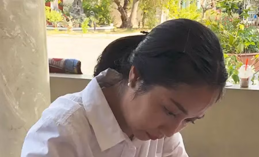 các nghệ sỹ tp.hcm đến thắp hương tiễn biệt cố nghệ sỹ lê bình
