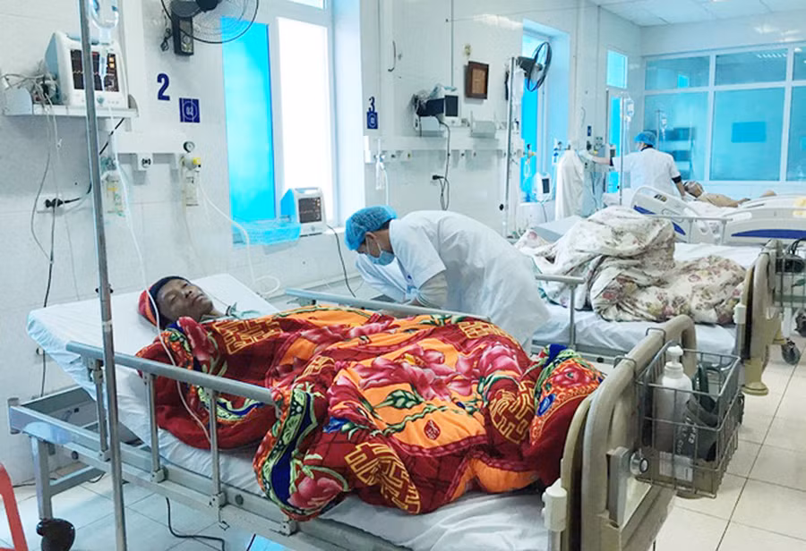 Ngộ độc rượu: Điếc không sợ súng