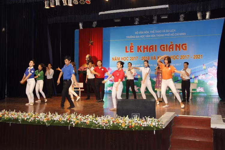Trường Đại học Văn hóa TPHCM: Khai giảng năm học mới 2017-2018