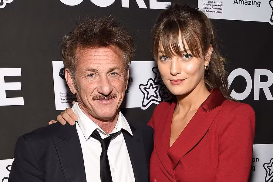 Sean Penn và vợ mới cưới, nữ diễn viên Leila George.