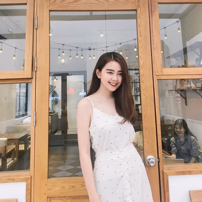 Những nữ sinh từng nổi đình đám một thời bây giờ ra sao? - Ảnh 26. Những nữ sinh từng nổi đình đám một thời bây giờ ra sao? - Ảnh 26.