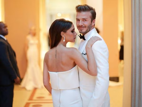 victoria lan dau tiet lo bi mat ve "su kho so" cua bon tre khi lam con trai cua beckham - 1