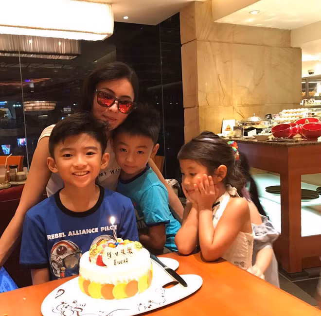 Số phận của 2 ngọc nữ điêu đứng vì trót lỡ "hư hỏng" với Trần Quán Hy hình ảnh 7 so phan cua 2 ngoc nu dieu dung vi trot lo "hu hong" voi tran quan hy hinh anh 7
