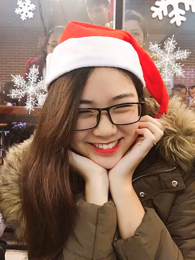Những nữ sinh từng nổi đình đám một thời bây giờ ra sao? - Ảnh 13. Những nữ sinh từng nổi đình đám một thời bây giờ ra sao? - Ảnh 13.