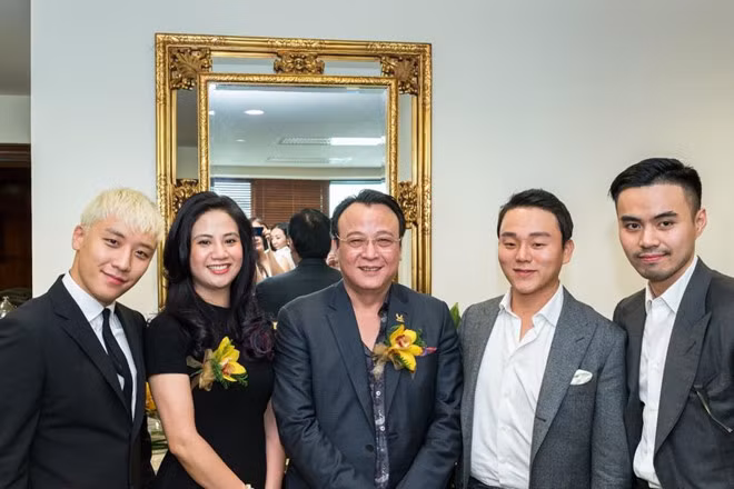 Seungri và gia đình chủ tịch Tân Hoàng Minh ở Việt Nam thân mức nào? ảnh 2 Seungri va gia dinh chu tich Tan Hoang Minh o Viet Nam than muc nao? hinh anh 2