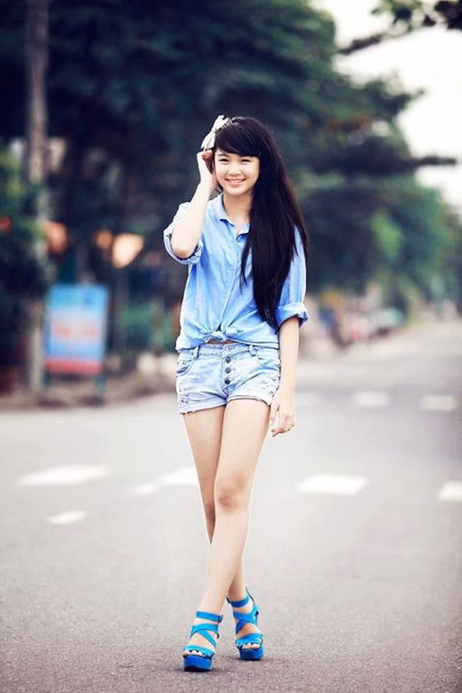 Những nữ sinh từng nổi đình đám một thời bây giờ ra sao? - Ảnh 9. Những nữ sinh từng nổi đình đám một thời bây giờ ra sao? - Ảnh 9.