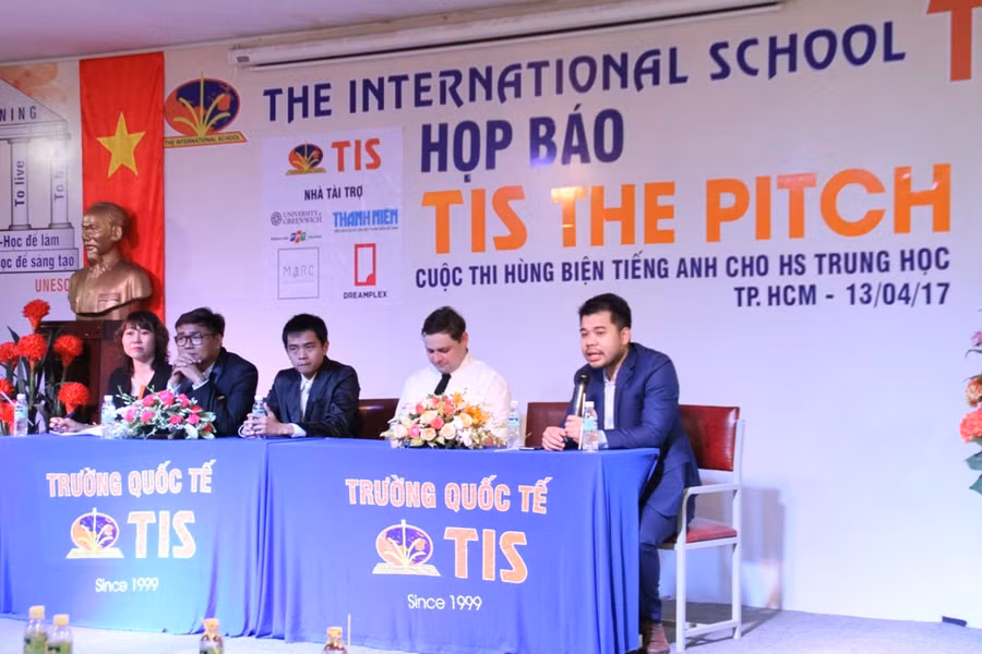 Ban tổ chức thông tin thể lệ, cơ cấu giải thưởng và cách thức tham dự cuộc thi tại buổi họp báo