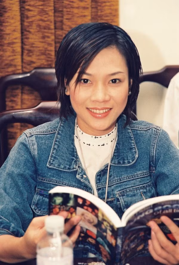 Nhìn vào hình ảnh trước đây của Mỹ Tâm, hẳn nhiều người sẽ phải mắt chữ A mồm chữ O bởi diện mạo như chẳng hề có sự khác biệt với hiện tại.