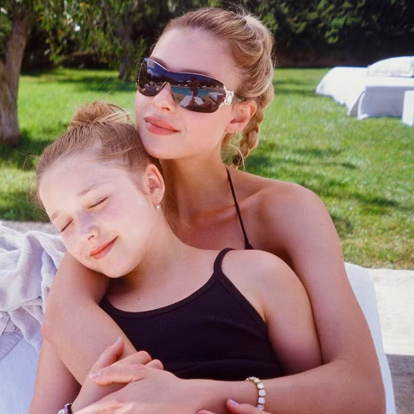 Bất ngờ trước ngoại hình phổng phao của bé Harper Beckham, nhìn qua lại tưởng thiếu nữ tuổi 15-1