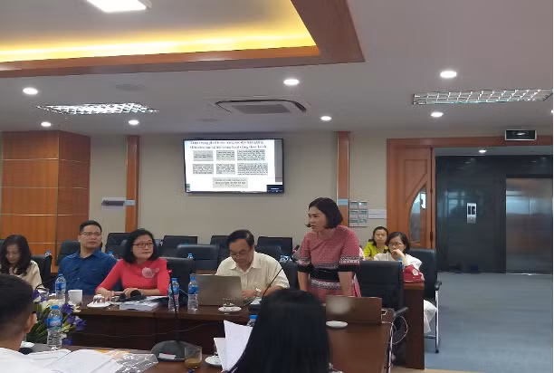 TS. Tiêu Thị Minh Hường – Trưởng khoa CTXH, Trường ĐH Lao động – Xã hội phát biểu tại hội thảo.