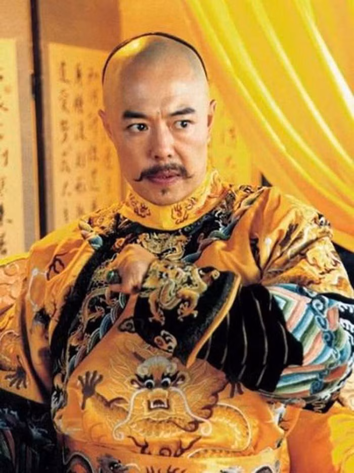 Diễn viên “Hoàn Châu Cách Cách” sau 22 năm: Kẻ tù tội, xuất gia, người thành đại triệu phú ảnh 17