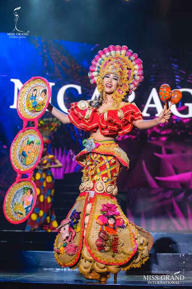 Top 10 quốc phục đẹp nhất Miss Grand International 2019, trong đó có thí sinh giống Mạc Văn Khoa-5