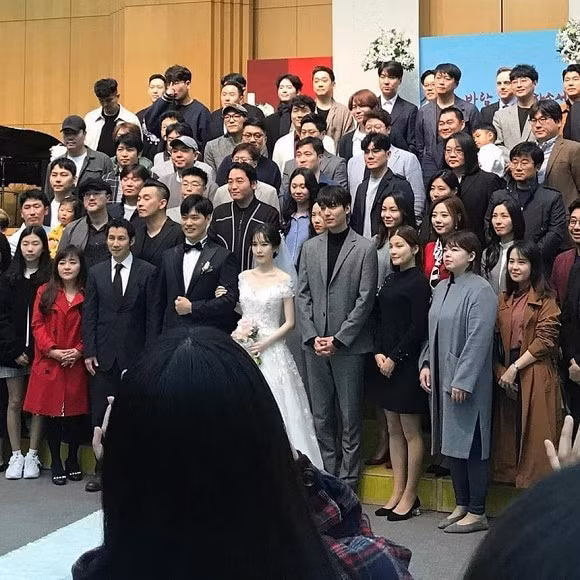 746933972019640841412506537728349228865493n-ngoisao.vn-w860-h860.jpg 1 lee min ho, đi đám cưới, sao hàn