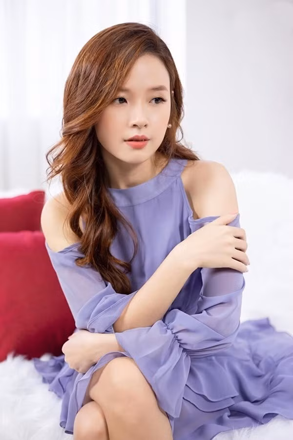 Midu đăng trạng thái ẩn ý không muốn làm Tuesday khi Thúy Vi đào bới lại chuyện quá khứ