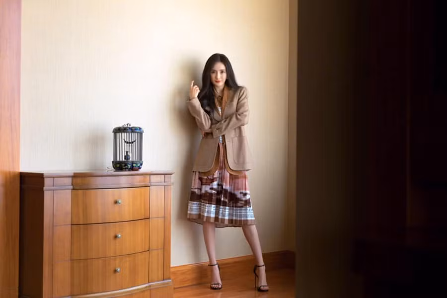 Ảnh 14 năm trước của Dương Mịch gây sốt vì xinh đẹp hơn cả bây giờ ảnh 6 Ảnh 14 năm trước của Dương Mịch gây sốt vì xinh đẹp hơn cả bây giờ-7