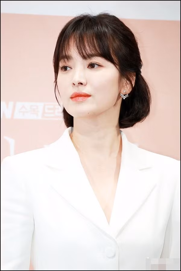len song voi mai toc tem ngan cun, song hye kyo thay doi day ca tinh va manh me - 9
