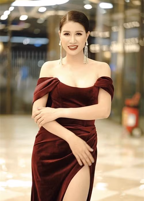 Soi cuoc song trong 5 nam roi showbiz cua Trang Tran-Hinh-6
