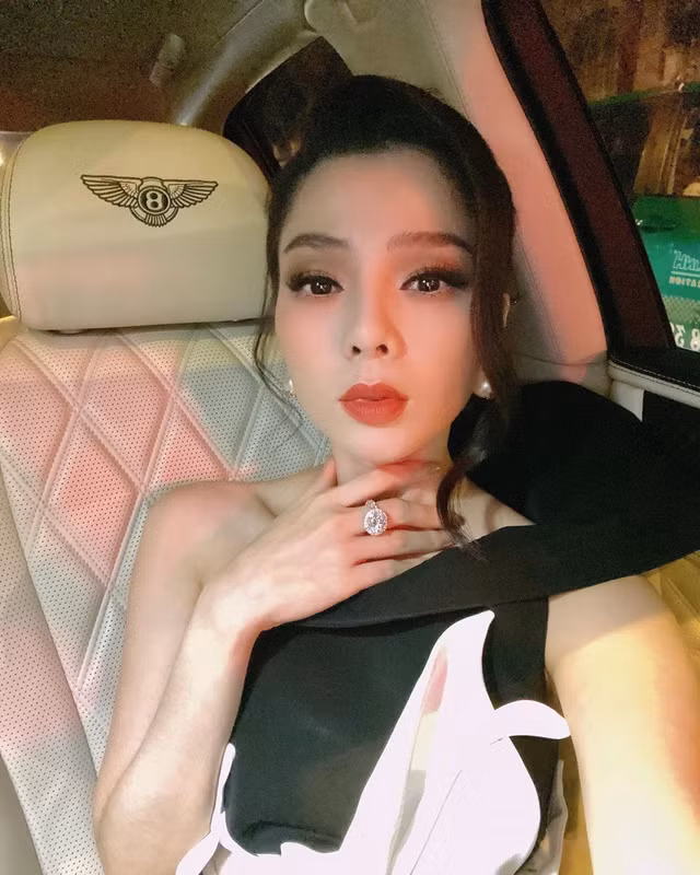 Dân mạng trầm trồ trước gia tài kim cương cỡ khủng của Lệ Quyên - Ảnh 4.