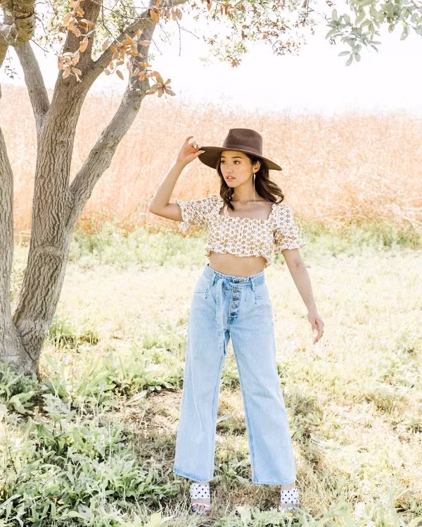 Loạt trang phục chấm bi xinh ngất ngây không thể thiếu trong tủ quần áo mùa hè ảnh 9 Instagram tuần qua: Trang phục chấm bi