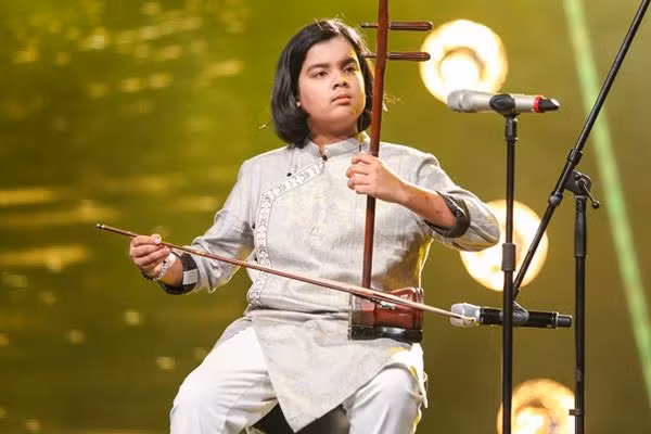 Jayden, thần đồng âm nhạc, gia đình Jayden, Viet Nam Idol Nhí 2016, cậu bé lai, nổi tiếng, tai tiếng, dạy con Jayden, thần đồng âm nhạc, gia đình Jayden, Viet Nam Idol Nhí 2016, cậu bé lai, nổi tiếng, tai tiếng, dạy con