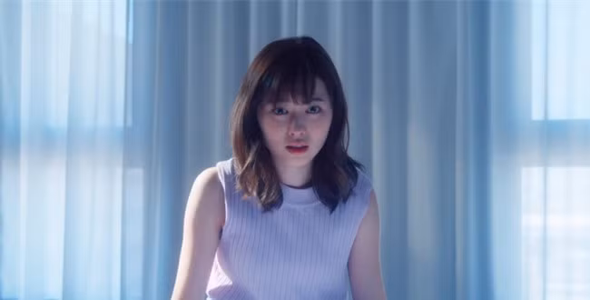 Đêm tân hôn đang lúc nồng nàn, vô tình ngước nhìn đầu giường thấy một bức ảnh, tôi vùng bỏ chạy khỏi nhà chồng ngay trong đêm - Ảnh 2. Đêm tân hôn đang lúc nồng nàn, vô tình ngước nhìn đầu giường thấy một bức ảnh, tôi vùng bỏ chạy khỏi nhà chồng ngay trong đêm - Ảnh 2.