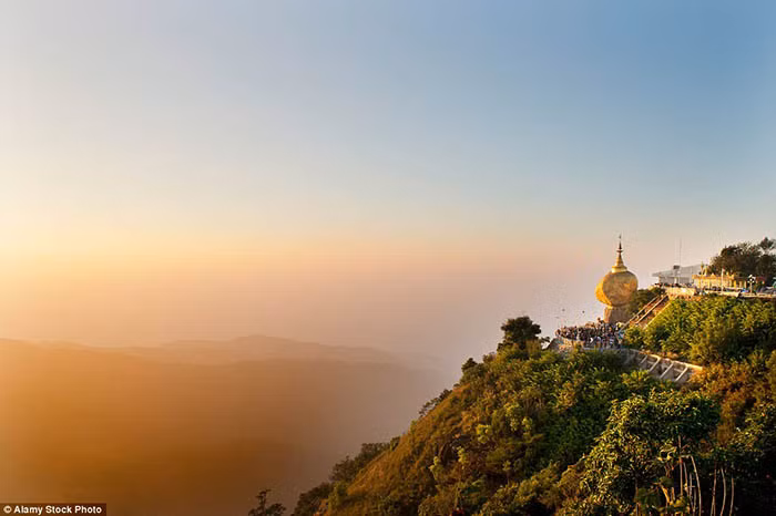 hon da thieng bang vang o myanmar va bi mat an chua ben trong hinh anh 9