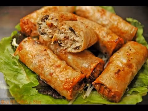 Bí quyết để làm nem rán thơm ngon hơn ngoài hàng cho cả nhà mê mẩn Bi quyet de lam nem ran thom ngon hon ngoai hang cho ca nha me man