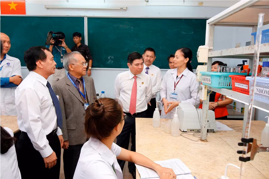 Đội ngũ giảng viên, cán bộ NCKH của Trường Đại học Nguyễn Tất Thành được đánh giá cao trong hệ thống các trường ĐH NCL vì có nhiều công trình Khoa học cấp Nhà nước