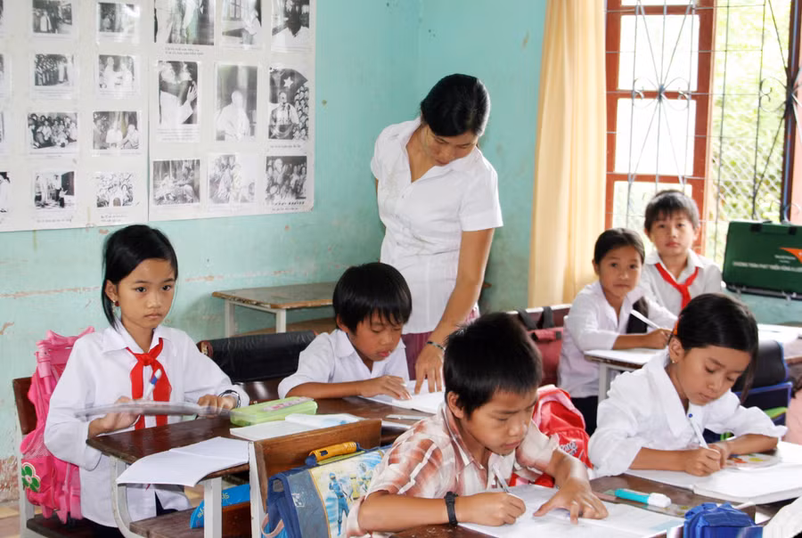 Cần đáp ứng yêu cầu cơ bản về hạ tầng đảm bảo cho việc dạy và học Ngoại ngữ. Ảnh: Như Hùng