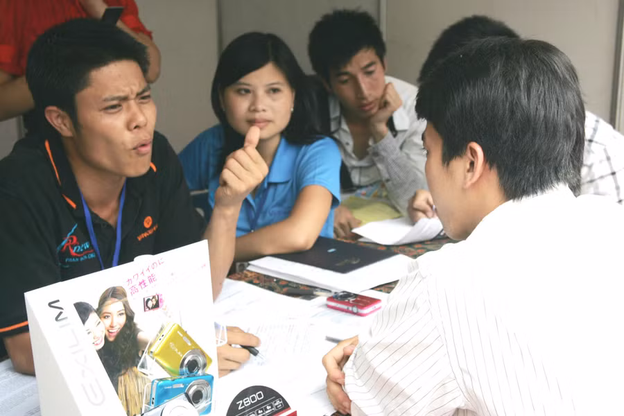 Cơ hội việc làm tốt cũng đồng nghĩa với việc lựa chọn ngành, trường đúng. Ảnh: TG
