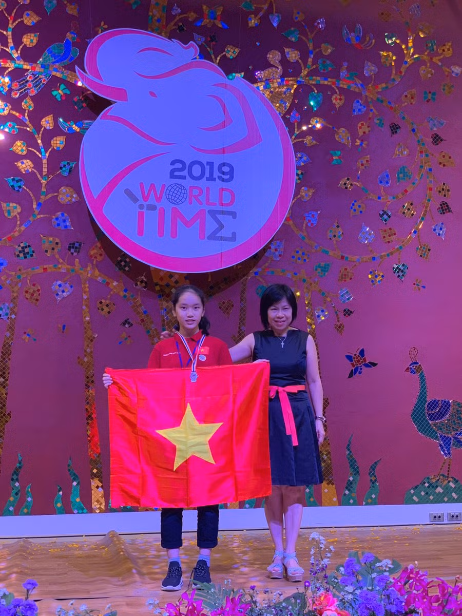 Hình ảnh học sinh Việt Nam tại lễ trao giải World TIME 2019. Hình ảnh học sinh Việt Nam tại lễ trao giải World TIME 2019.