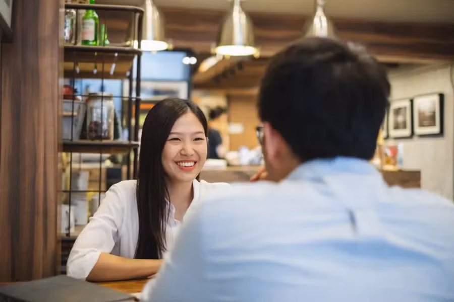 Nếu bạn vừa mới kết thúc một mối quan hệ lâu dài, có lẽ bạn nên đợi một thời gian trước khi bắt đầu hẹn hò lại. (Ảnh: ITN). Nếu bạn vừa mới kết thúc một mối quan hệ lâu dài, có lẽ bạn nên đợi một thời gian trước khi bắt đầu hẹn hò lại. (Ảnh: ITN).