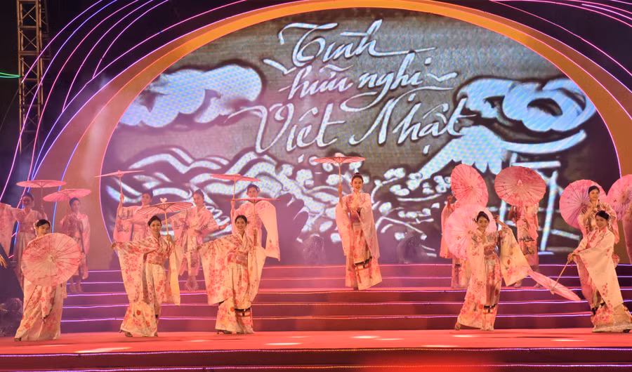 Tiết mục văn nghệ mang nét đặc trưng của văn hóa Nhật Bản.