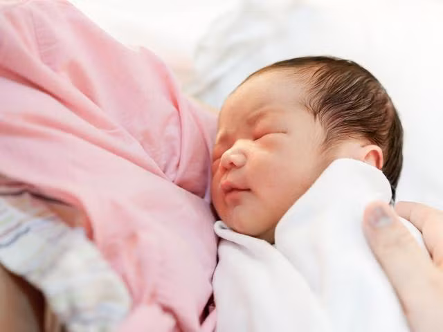 Cách bổ sung canxi cho trẻ sơ sinh do chuyên gia Viện dinh dưỡng tư vấn ảnh 3