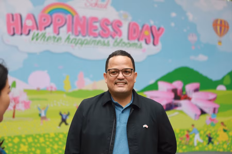 Ngài Jaime Francisco Rodríguez - Đại sứ Đặc mệnh toàn quyền nước Cộng hòa Dominica tại Việt Nam. Ngài Jaime Francisco Rodríguez - Đại sứ Đặc mệnh toàn quyền nước Cộng hòa Dominica tại Việt Nam.