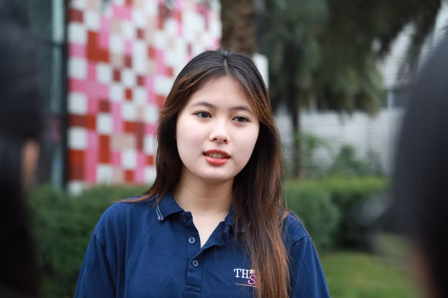 Vũ Hiểu Phương - học sinh lớp 11H Trường TH School Hòa Lạc. Vũ Hiểu Phương - học sinh lớp 11H Trường TH School Hòa Lạc.