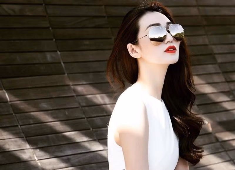 Chấp nhận những khác biệt, không cố gắng thay đổi chồng hay gia đình anh ấy cũng là cách để bạn trở thành người phụ nữ có cuộc sống hôn nhân hạnh phúc nhất - Ảnh minh họa: Internet.