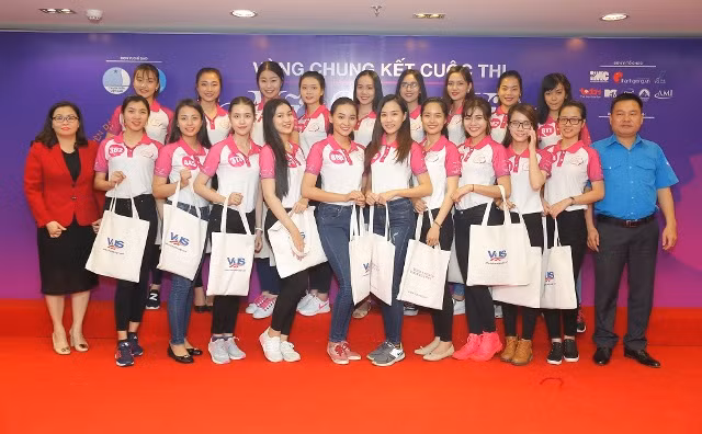 Nữ sinh viên Việt Nam 2016 thông minh, tự tin, năng động, sáng tạo và hội nhập