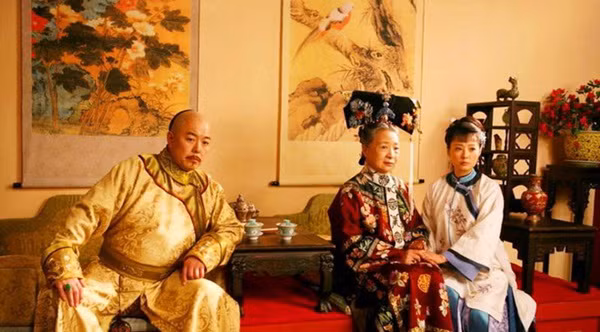 Trở về sau chuyến vi hành, Càn Long vội vã thoái vị vì 1 lời tiên đoán của thầy tướng số-4