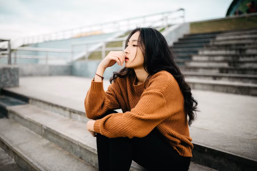 Đối tác của bạn khó có thể cầu hôn khi họ vẫn còn dang dở công việc. (Ảnh: ITN).