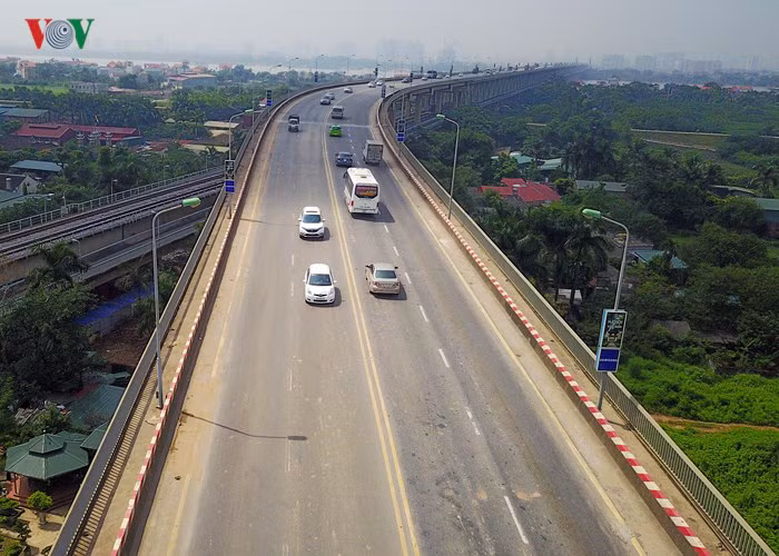 cần 195 tỷ đồng để "giải cứu" mặt cầu thăng long: việc không dễ hình 5 can 195 ty dong de "giai cuu" mat cau thang long: viec khong de hinh 5