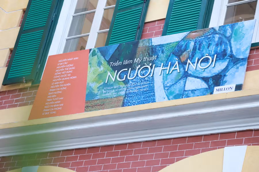 Triển lãm mỹ thuật "Người Hà Nội" và "Qua Miền Tây Bắc" sẽ kéo dài tới hết ngày 10/6. Triển lãm mỹ thuật "Người Hà Nội" và "Qua Miền Tây Bắc" sẽ kéo dài tới hết ngày 10/6.