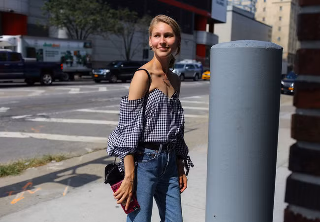 Phong cách phóng khoáng, thực tế ăn sâu vào máu giới mộ điệu thời trang tại NYFW ảnh 11 Phong cách phóng khoáng, thực tế ăn sâu vào máu giới mộ điệu thời trang tại NYFW ảnh 11