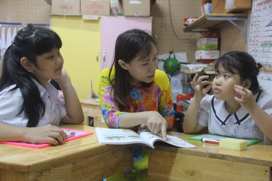 Dạy học SGK mới cho trẻ chuyên biệt ảnh 1