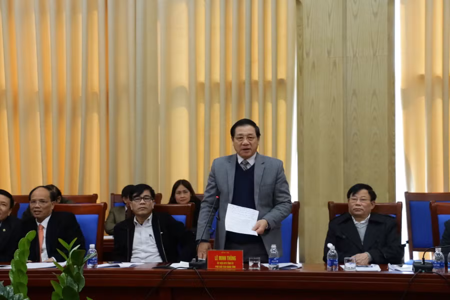 Ông Lê Minh Thông – Phó Chủ tịch UBND tỉnh phát biểu tại buổi làm việc